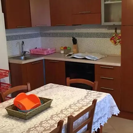 Apartment Delightful Three Flat With Patio Near Budoni