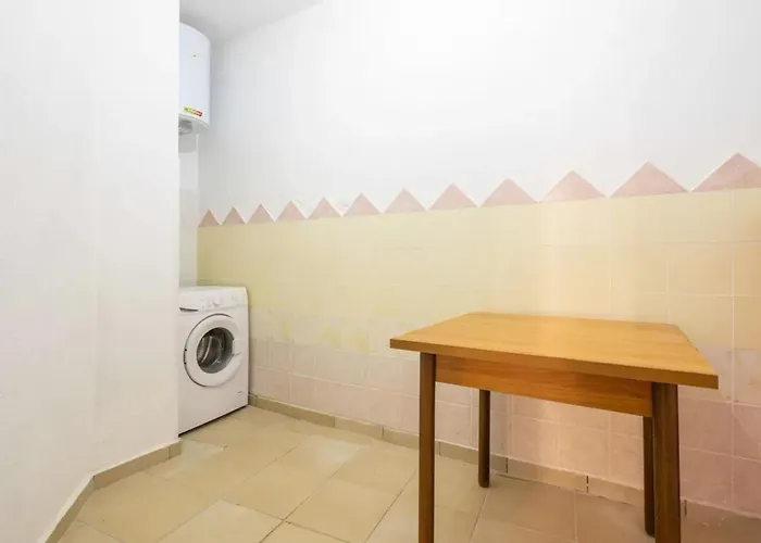 Cozy Veranda Retreat Near Budoni Apartman *